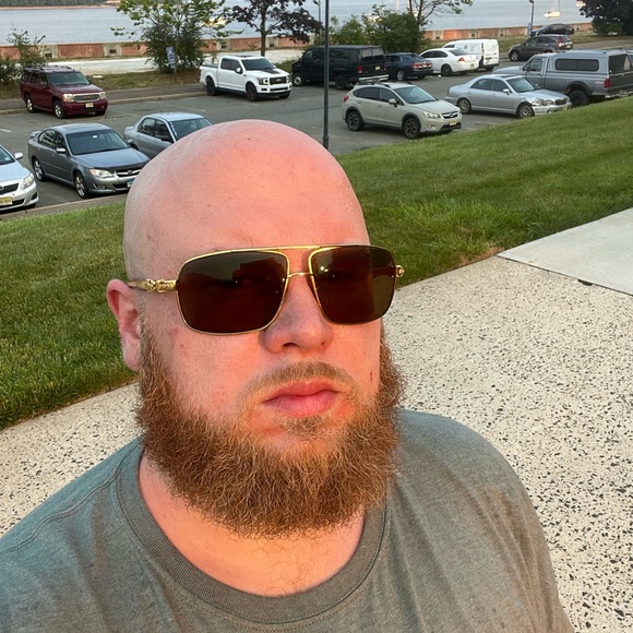 Meet your Posher, Daniel - Picture 1 of 1